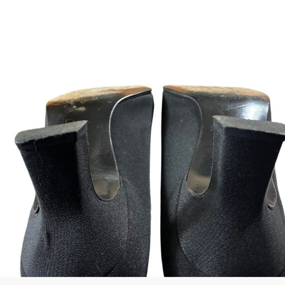 Stuart Weitzman Chisel Toe Black Fabric Pumps Cla… - image 10